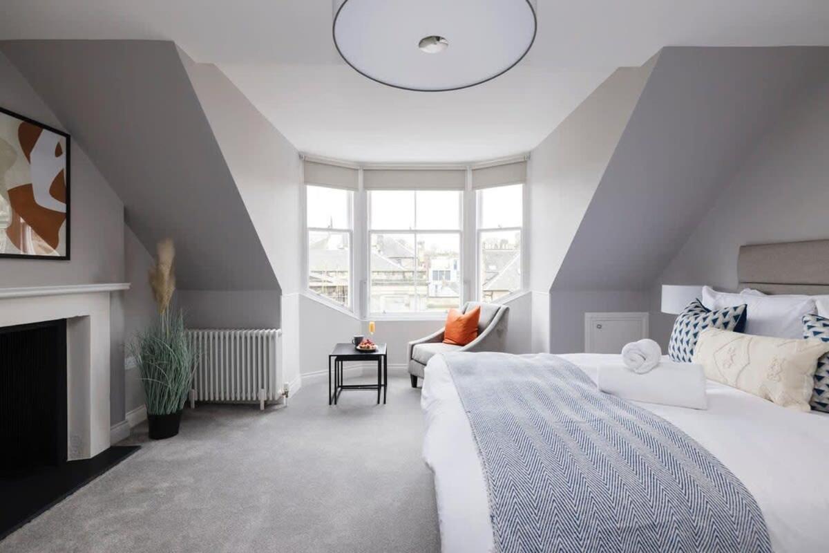 Dragon Suites - City Centre Castle View 1 Bed Apartment Edinburgh Exterior photo
